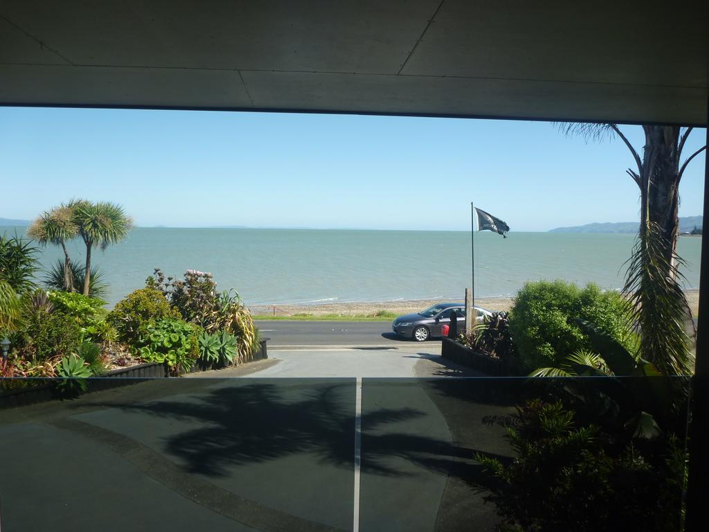 Pohutukawa Coast Bnb Te Puru Eksteriør billede